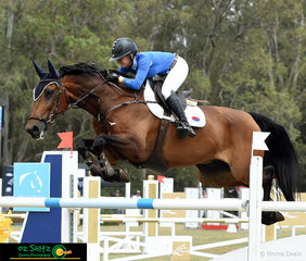 First to go representing Team Yandoo Park was Jamie Winning-Kermond aboard Galliano MD in the 2019 Final of the Australian Jumping Teams League.