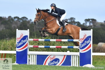 Jasmine Dennison rode Mabobri de Mabribo to win the Pryde's Easifeed Young Rider Championship.