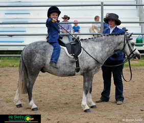 Demonstrating  how quiet Poesie De Carnevale is, Sam Nothdurft was happy to sit behind the saddle during the class for quietest pony at the 2020 Killarney Show.