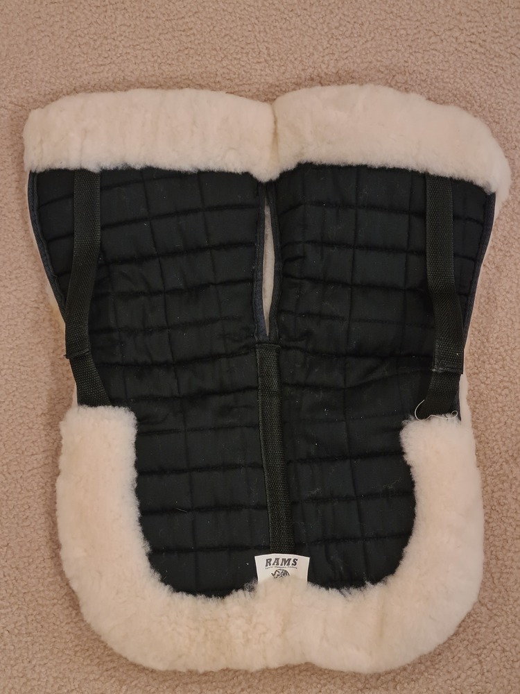 Ivory Sheepskin Numnah Saddlery for sale Saddles, Tack and Apparel