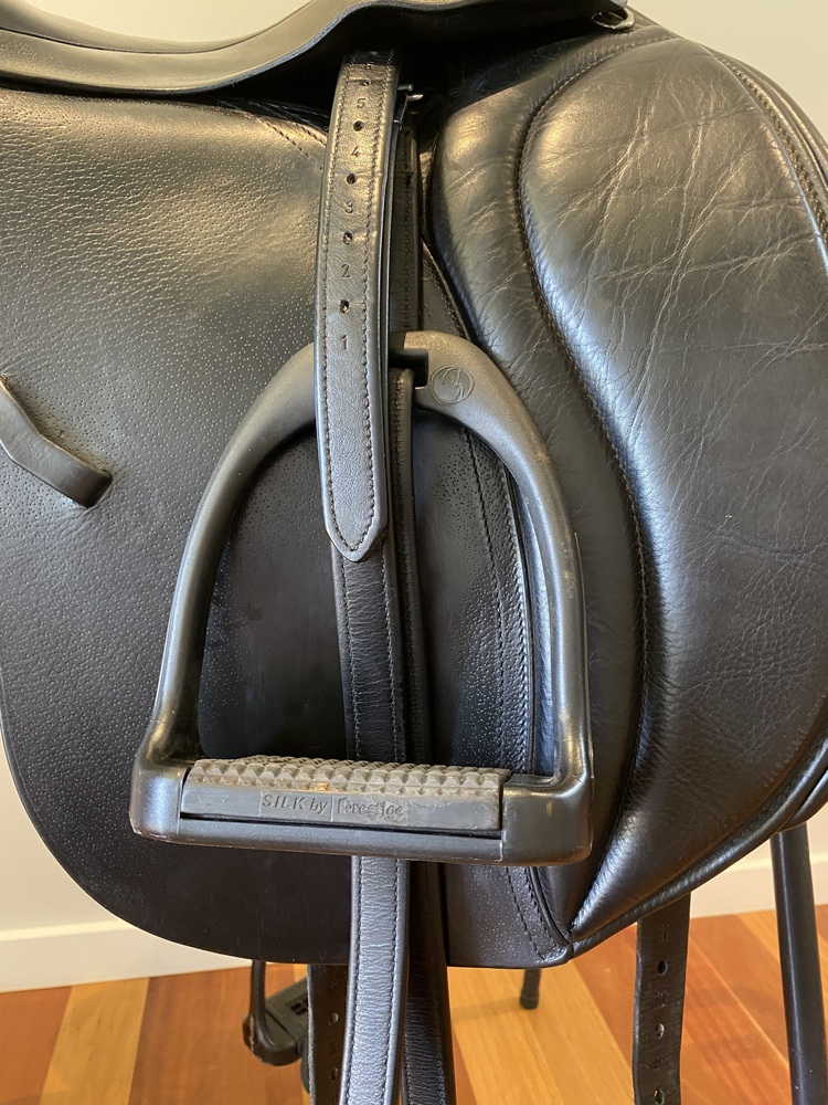 16.5" Loxley Dressage mounted Saddlery for sale Saddles, Tack and