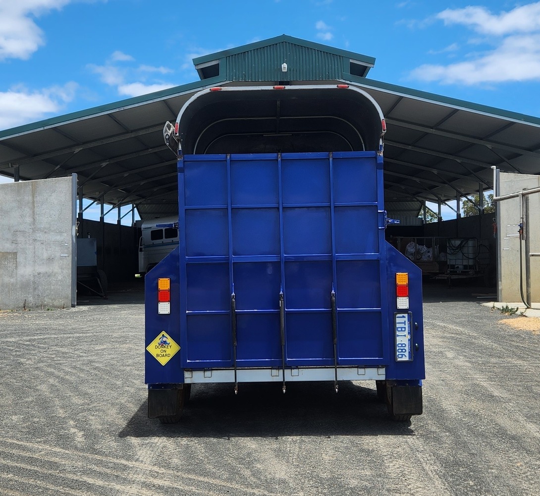 Unique 2 Side Straight Load Floats Horse Transports for sale in Bunbury WA Horse Deals
