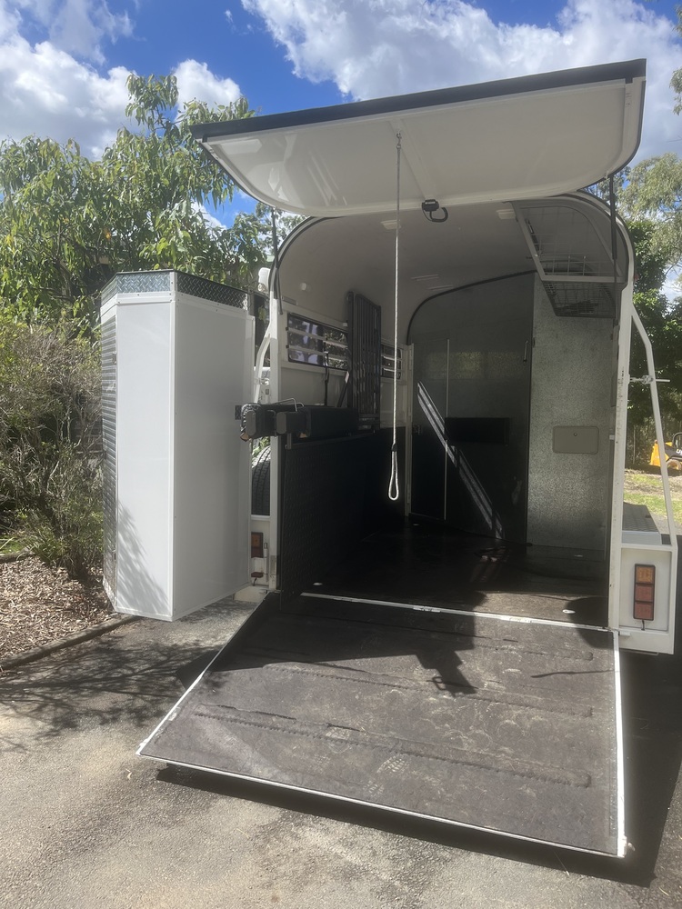 Kara Kar Showman 2HAL 2022 Floats Horse Transports for sale in