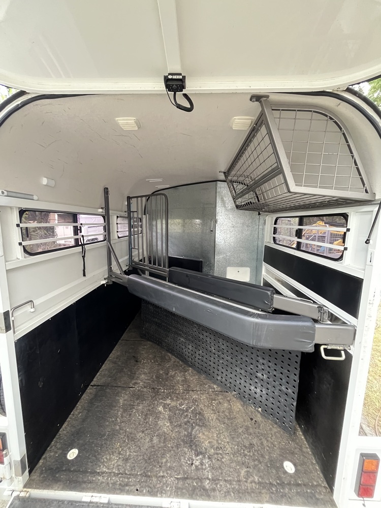 Kara Kar Showman 2HAL 2022 Floats Horse Transports for sale in