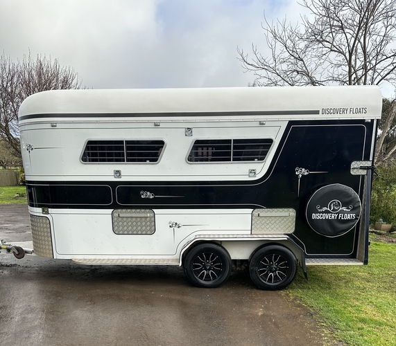 DISCOVERY 2019 3HAL FLOAT Floats Horse Transports for sale in