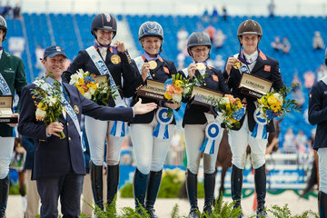 Team podium gbr gold