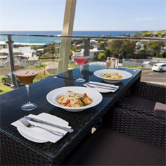 Shimmer Restaurant and Bar