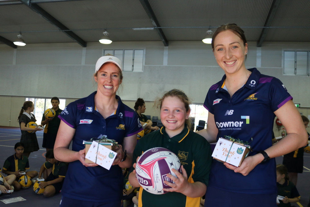 surprise-visit-for-budding-young-local-netballers