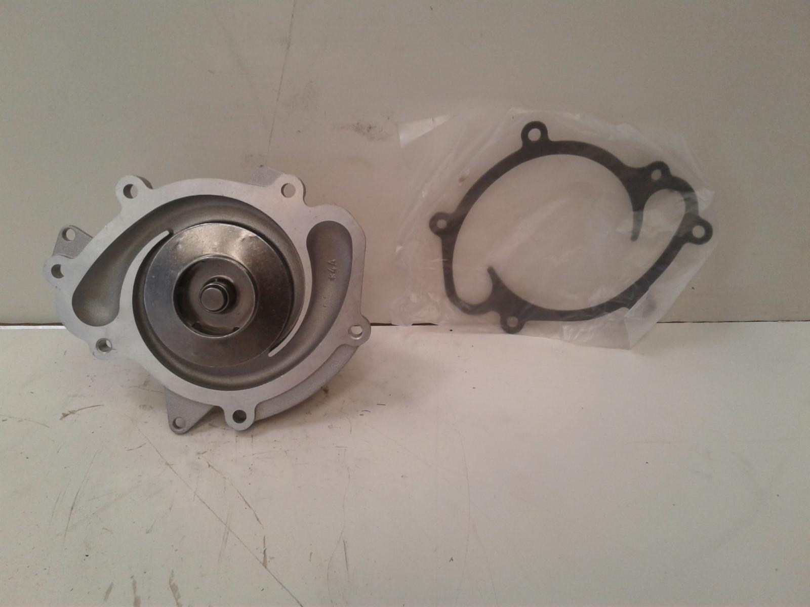 NEW MERCEDES SPRINTER WATER PUMP VAN 10/0604/18 First Auto Parts Used