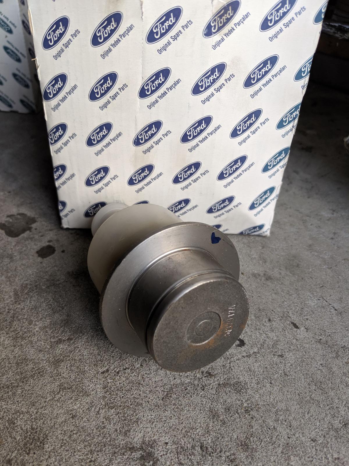 FORD TRANSIT VHVJ 10/200008/2006 NEW GENUINE BALL JOINT First Auto