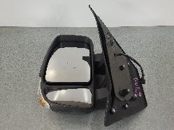 557200