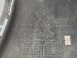 573942