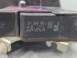 543832