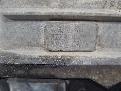 561784