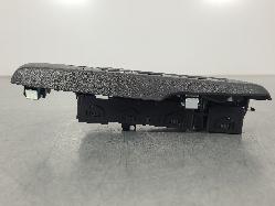555610