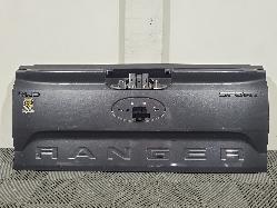 561932