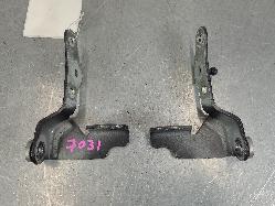557998
