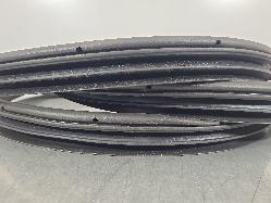 556400