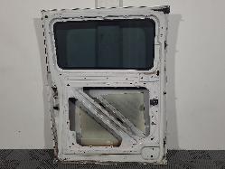 561930