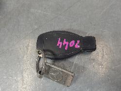 563708