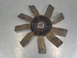 557826
