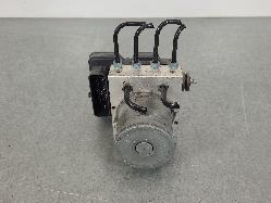 561166