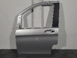 561848