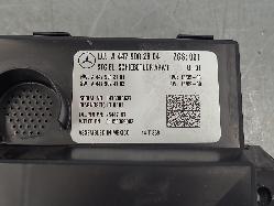 561004