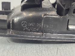 563228