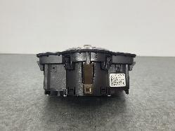 563232