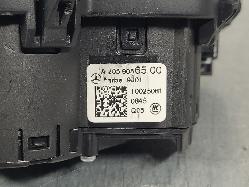 563240