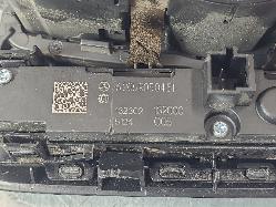 563242