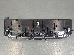 563436