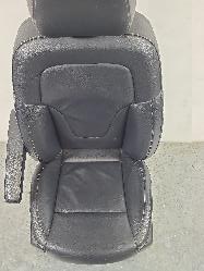 560768
