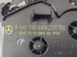 560684