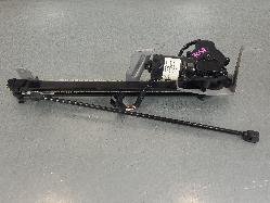 560616