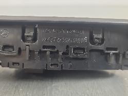571218