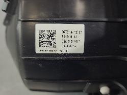575982