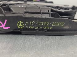 573886