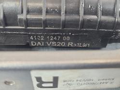 572730