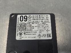 573370