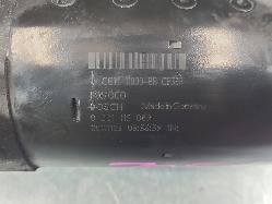 563946