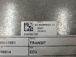 564282