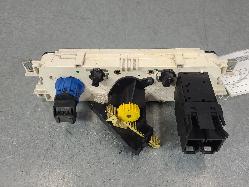 563472
