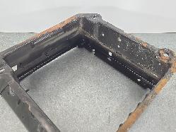 566028