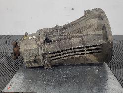572996