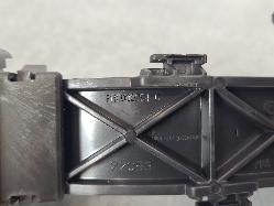 565726