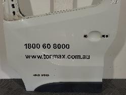 568940