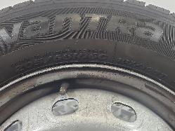 572134