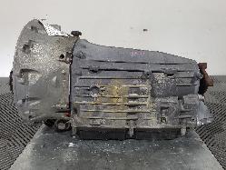 587438